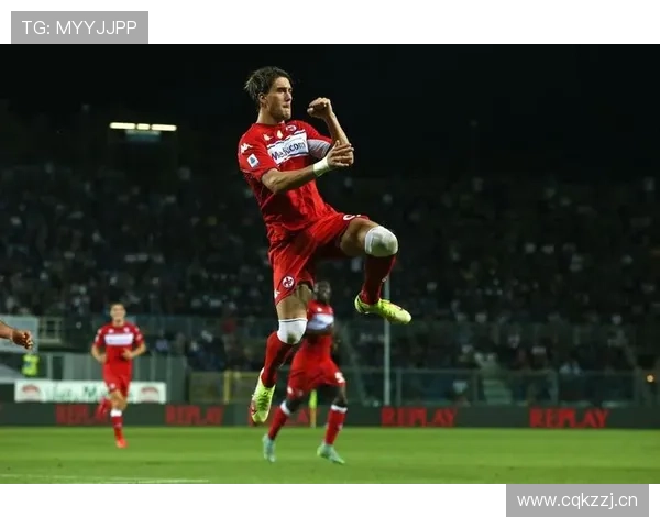 杜桑·弗拉霍维奇近期状态回暖,进攻端表现稳健 杜桑·弗拉霍维奇近期状态回暖,进攻端表现稳健